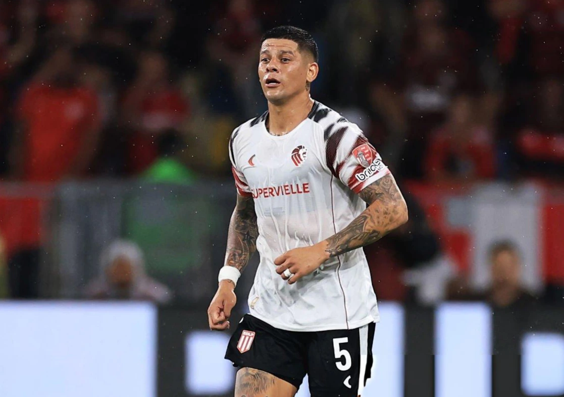 Flamengo presentó una propuesta formal por mala inclusión de Marcos Rojo