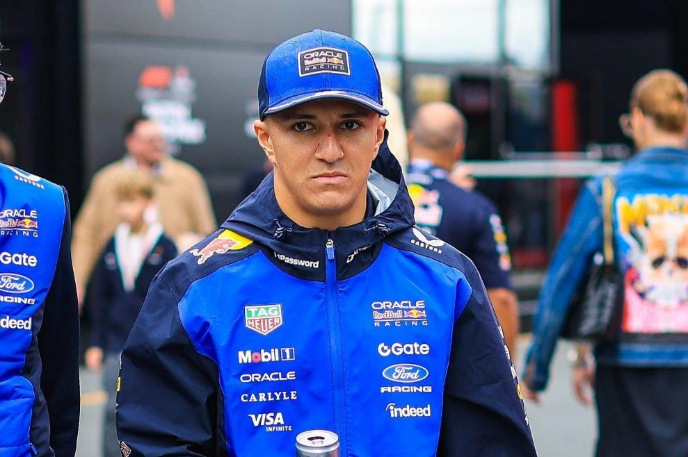 Isack Hadjar volverá a ser baja para Red Bull en el Gran Premio de España