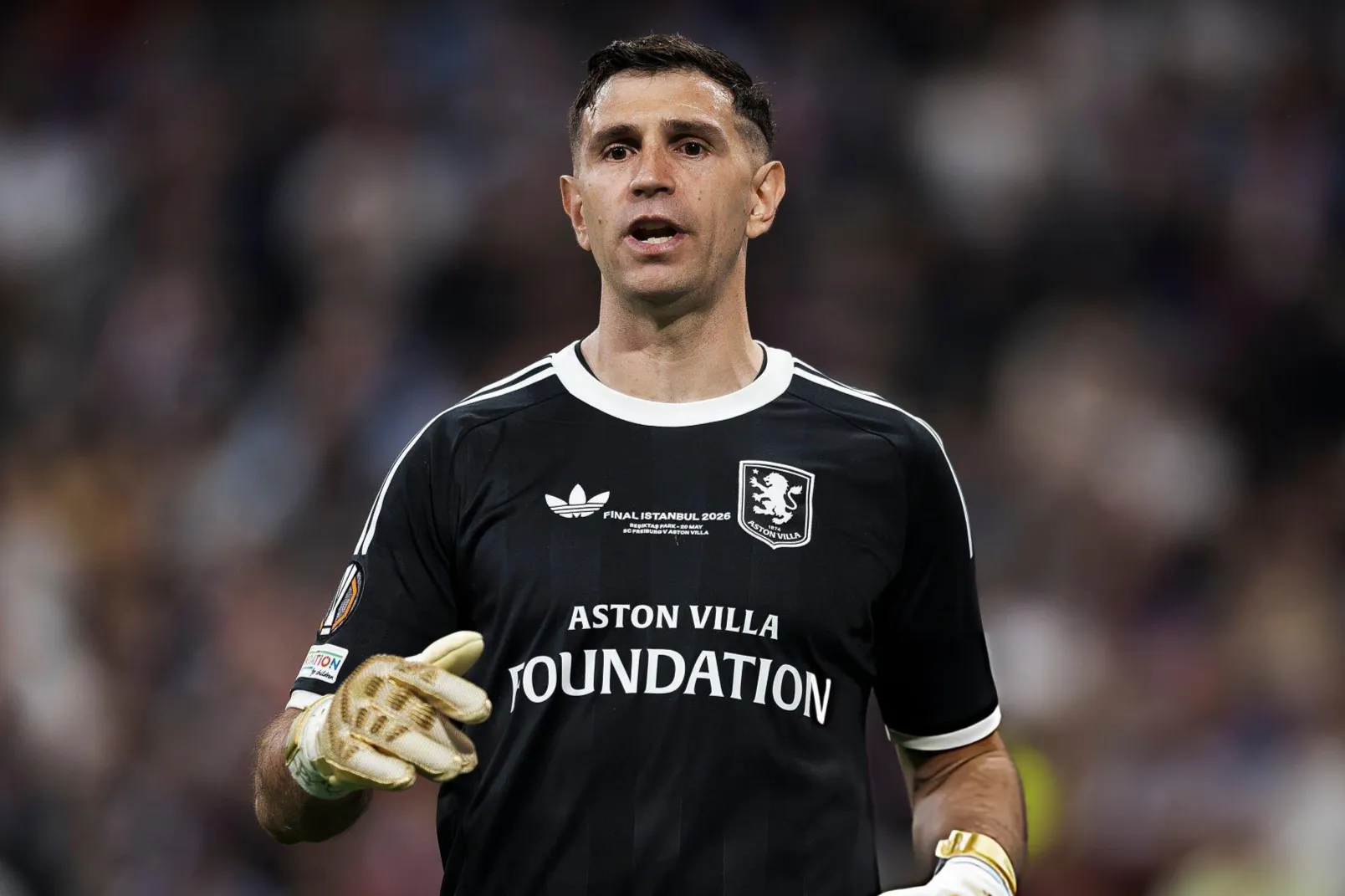 Aston Villa closed the door on Juventus and confirmed the continuity of Dibu Martínez