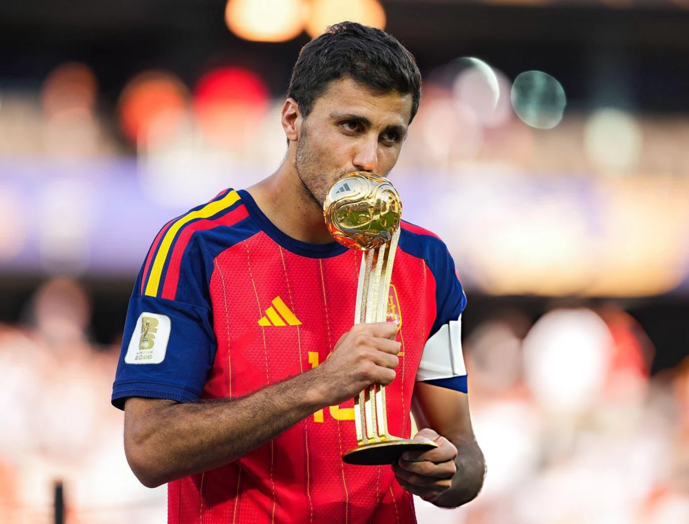 After several days of negotiation, Barcelona finalized the signing of Rodri