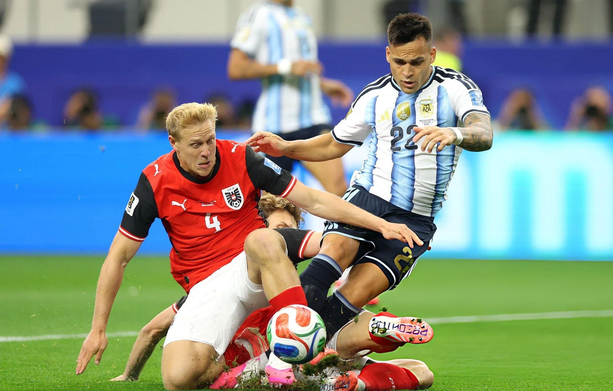 Lautaro Martínez caused the penalty at the start of the match