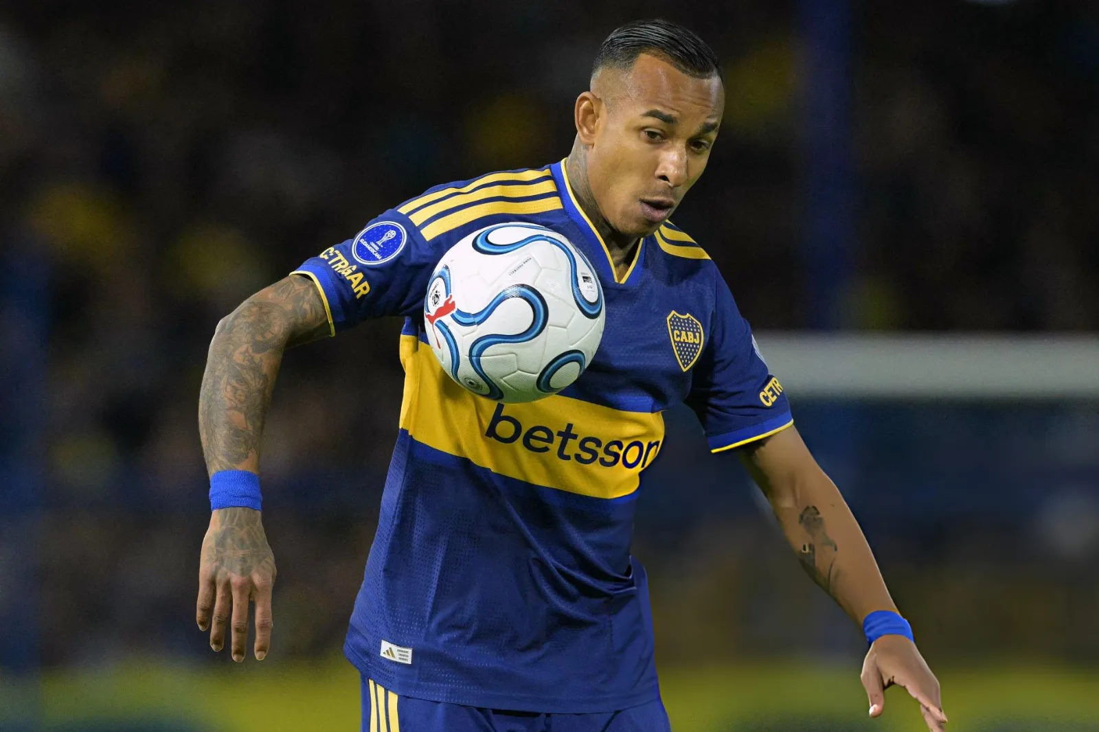 Malas noticias en Boca: Sebastián Villa se lesionó y podría perderse la vuelta ante Vasco da Gama