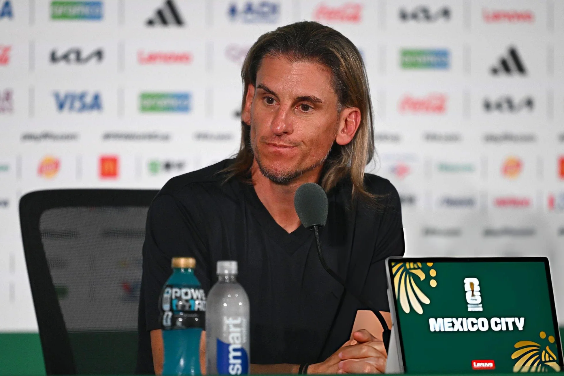 Sebastián Beccacece dejó de ser el DT de Ecuador tras la eliminación del Mundial: "Me toca despedirme"