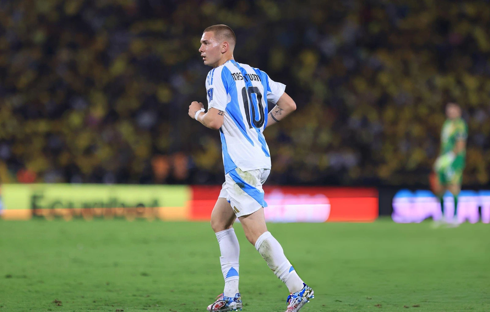 Franco Mastantuono fue el último portador de la "10" cuando Messi no estaba