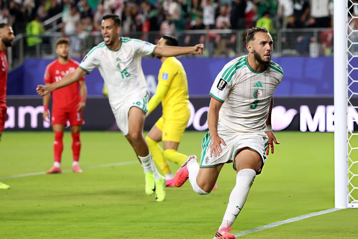 Argelia le ganó 2-1 a Jordania y le aseguró el primer puesto a Argentina en el Grupo J