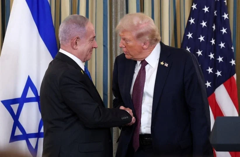 El Primer Ministro de Israel, Benjamín Netanyahu, y el Presidente de Estados Unidos, Donald Trump
