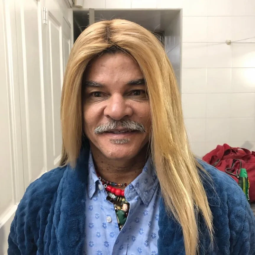 El Pibe Valderrama con el pelo alisado