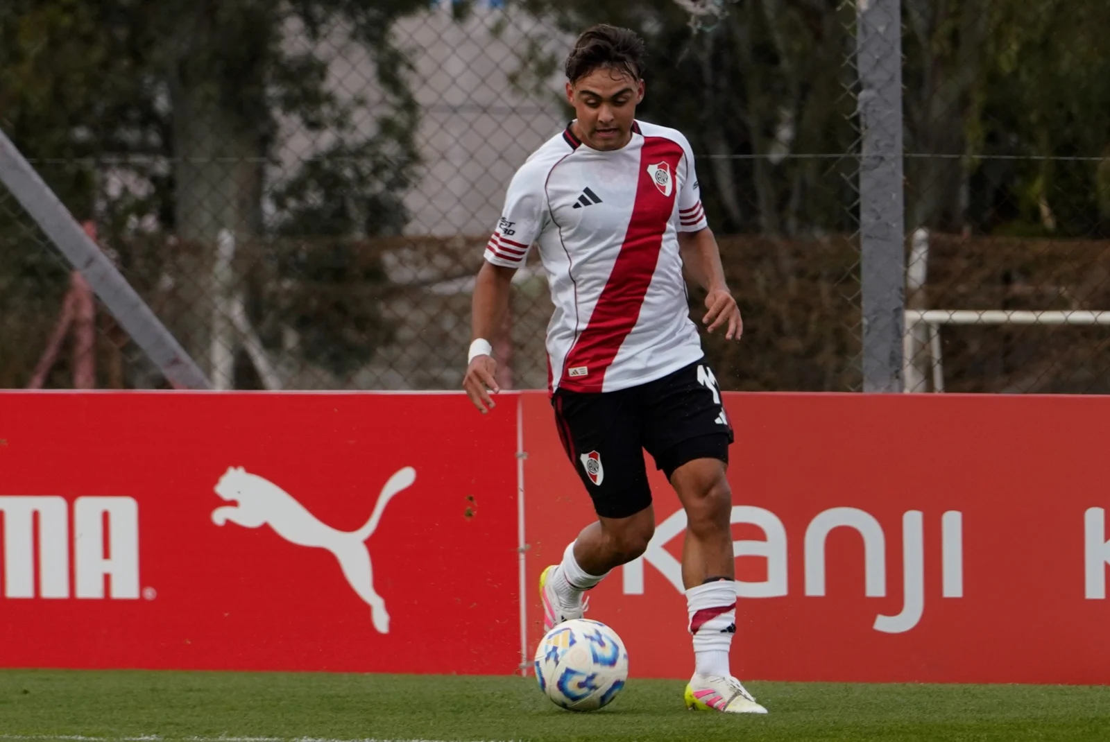 Woiski quería sumar minutos en la Primera de River